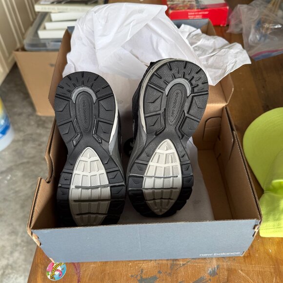 Little Kid New Balance Size 13M (Black/Grey) - Picture 6 of 6